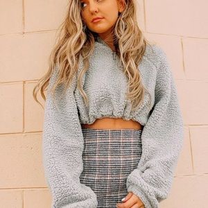 Fuzzy cropped sweater